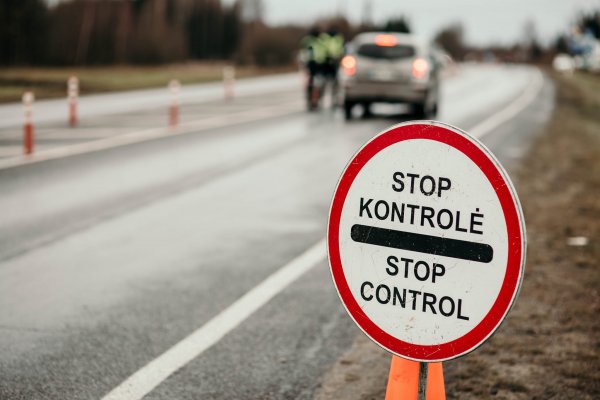 Vyriausybė pratęsė judėjimo ribojimus tarp savivaldybių 