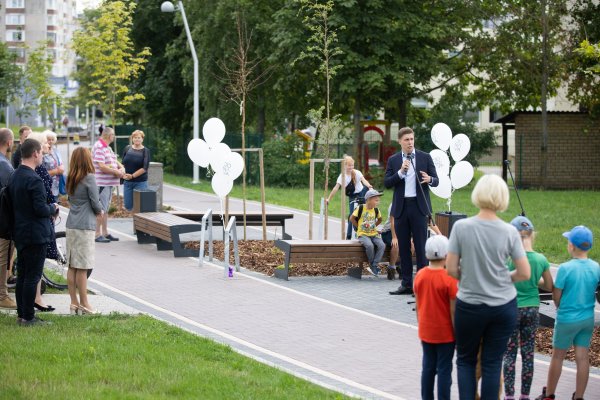 Atnaujintas Rimkų takas virto pėsčiųjų alėja
