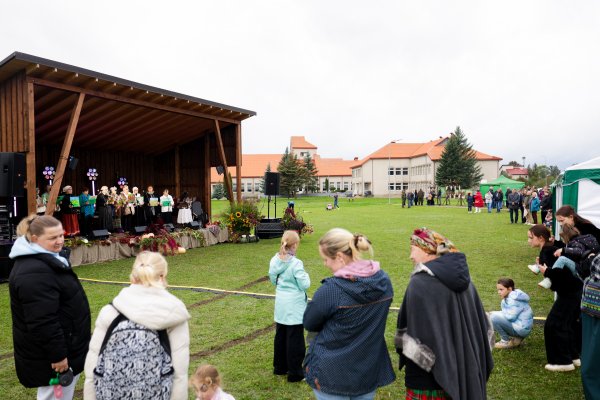 Upninkuose paminėta tradicinė Mykolinių šventė